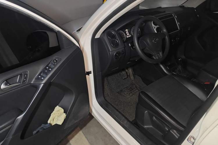 Used Volkswagen Tiguan 2016 280TSI Automatic Two-Wheel-Drive Silk Road Style Edition Driver Seat
