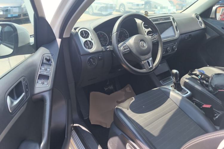 Used Volkswagen Tiguan 2016 300TSI Automatic All-Wheel Drive Fashion Vision Edition Driver Seat