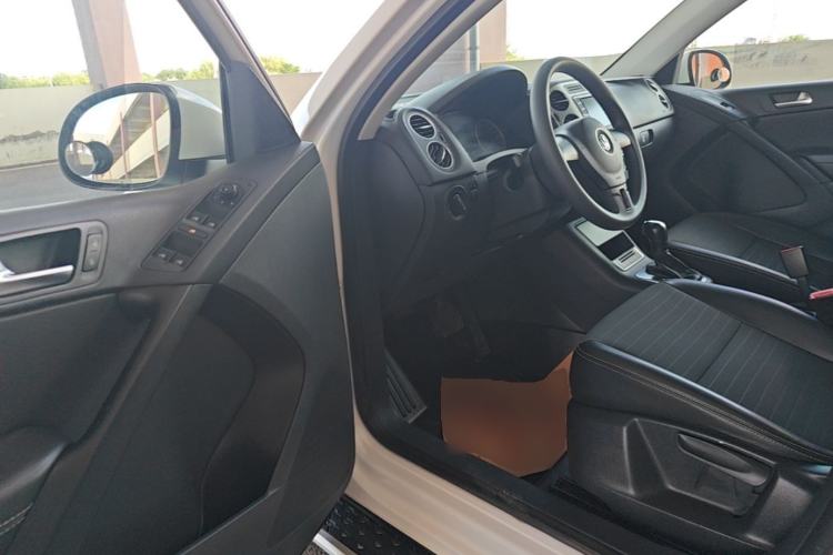 Used Volkswagen Tiguan 2016 300TSI Automatic Two-Wheel Drive Trend Edition Driver Seat
