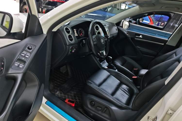 Used Volkswagen Tiguan 2016 280TSI Automatic Two-Wheel Drive Silk Road Comfort Edition Driver Seat