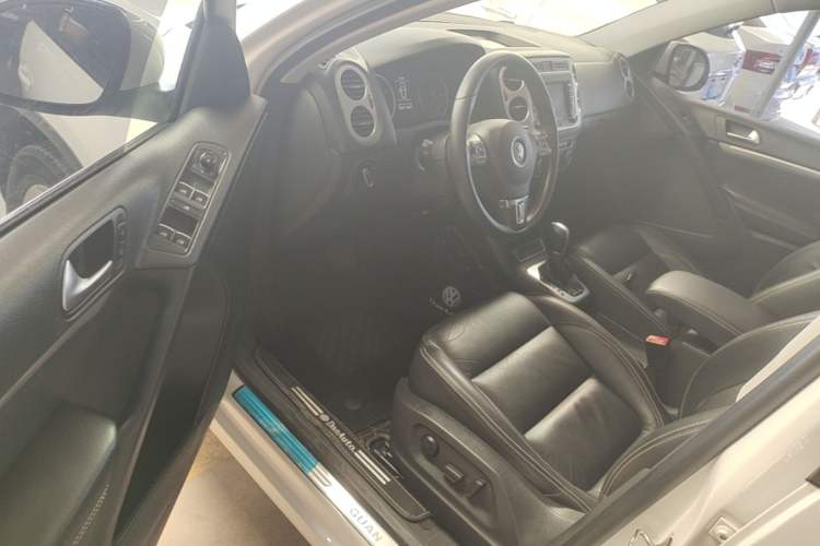 Used Volkswagen Tiguan 2016 280TSI Automatic Two-Wheel Drive Silk Road Comfort Edition Driver Seat