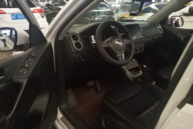 Used Volkswagen Tiguan 2016 300TSI Automatic Two-Wheel Drive Comfort Edition Driver Seat
