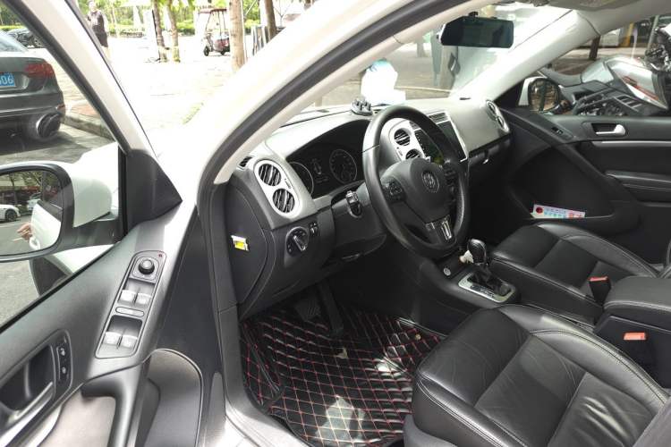 Used Volkswagen Tiguan 2016 280TSI Automatic Two-Wheel Drive Silk Road Comfort Edition Driver Seat