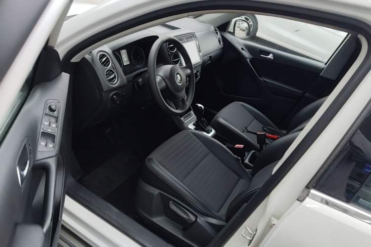 Used Volkswagen Tiguan 2016 300TSI Automatic Two-Wheel Drive Trend Edition Driver Seat