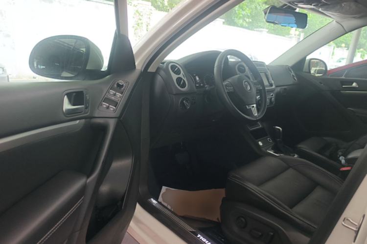 Used Volkswagen Tiguan 2016 300TSI Automatic Two-Wheel Drive Luxury Edition Driver Seat