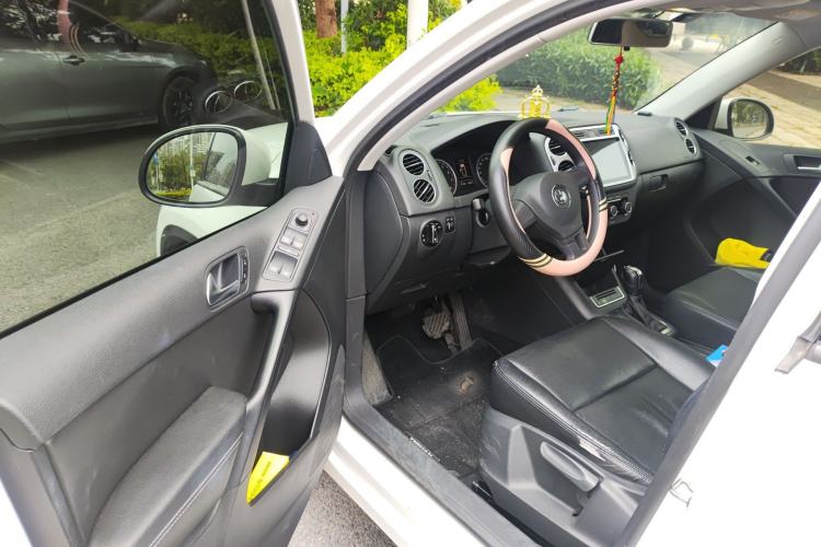 Used Volkswagen Tiguan 2016 280TSI Automatic Two-Wheel-Drive Silk Road Style Edition Driver Seat