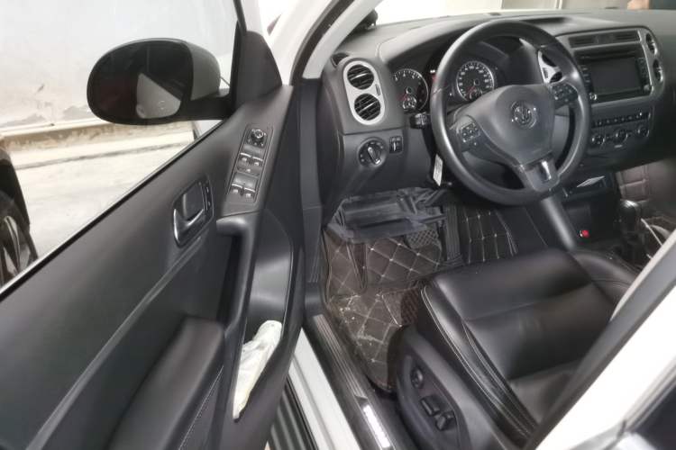Used Volkswagen Tiguan 2016 300TSI Automatic Two-Wheel Drive Luxury Edition Driver Seat