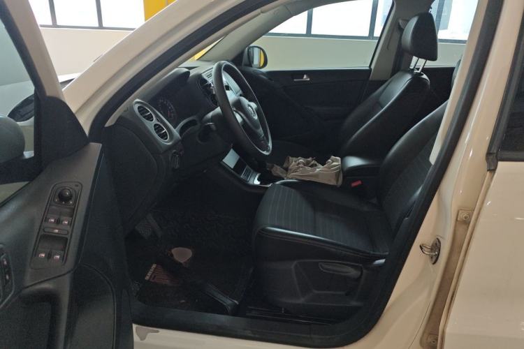 Used Volkswagen Tiguan 2016 280TSI Automatic Two-Wheel-Drive Silk Road Style Edition Driver Seat