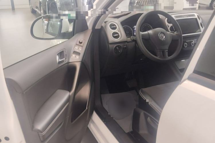 Used Volkswagen Tiguan 2016 280TSI Automatic Two-Wheel-Drive Silk Road Style Edition Driver Seat