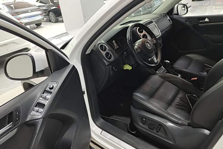 Used Volkswagen Tiguan 2016 300TSI Automatic Two-Wheel Drive Comfort Edition Driver Seat