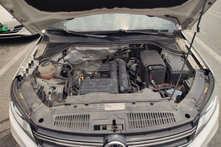 Used Volkswagen Tiguan 2016 280TSI Automatic Two-Wheel-Drive Silk Road Style Edition Engine Bay