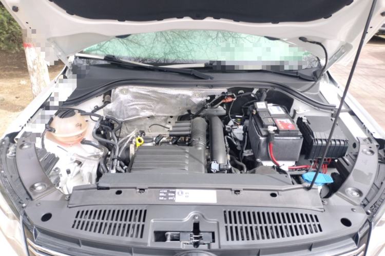 Used Volkswagen Tiguan 2016 280TSI Automatic Two-Wheel-Drive Silk Road Style Edition Engine Bay