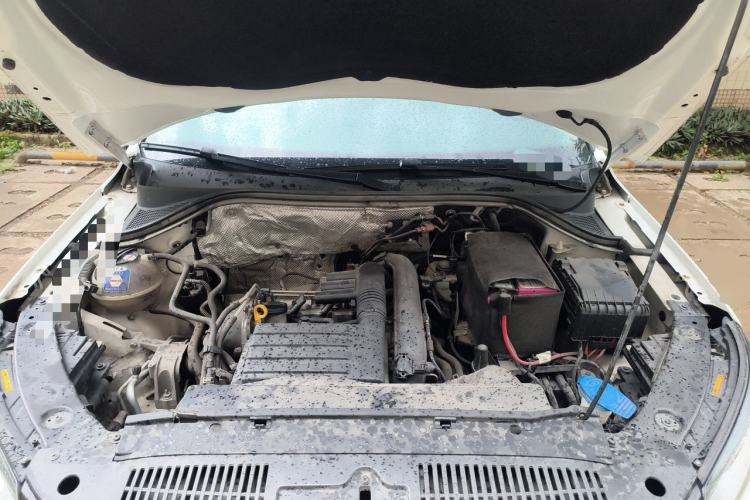 Used Volkswagen Tiguan 2016 280TSI Automatic Two-Wheel-Drive Silk Road Style Edition Engine Bay