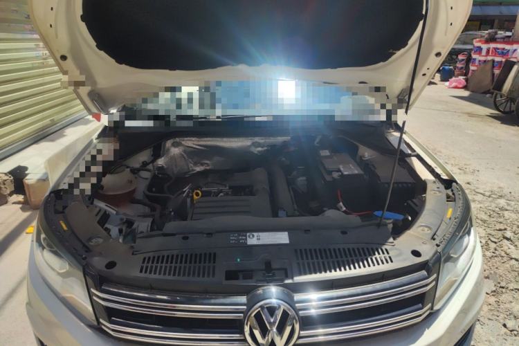 Used Volkswagen Tiguan 2016 280TSI Automatic Two-Wheel-Drive Silk Road Style Edition Engine Bay