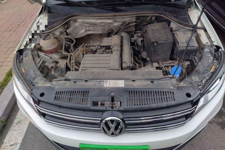 Used Volkswagen Tiguan 2016 280TSI Automatic Two-Wheel-Drive Silk Road Style Edition Engine Bay
