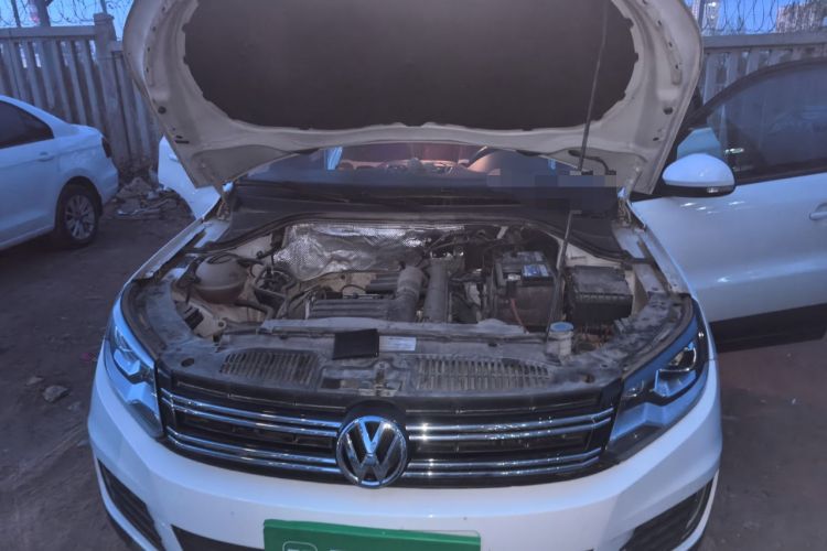 Used Volkswagen Tiguan 2016 280TSI Automatic Two-Wheel-Drive Silk Road Style Edition Engine Bay