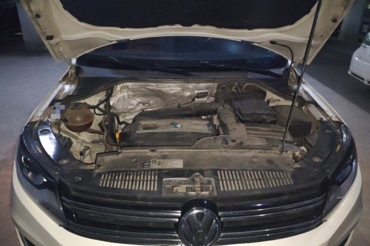 Used Volkswagen Tiguan 2016 300TSI Automatic Two-Wheel Drive Comfort Edition Engine Bay