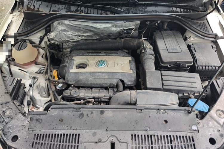 Used Volkswagen Tiguan 2016 300TSI Automatic Two-Wheel Drive Luxury Edition Engine Bay