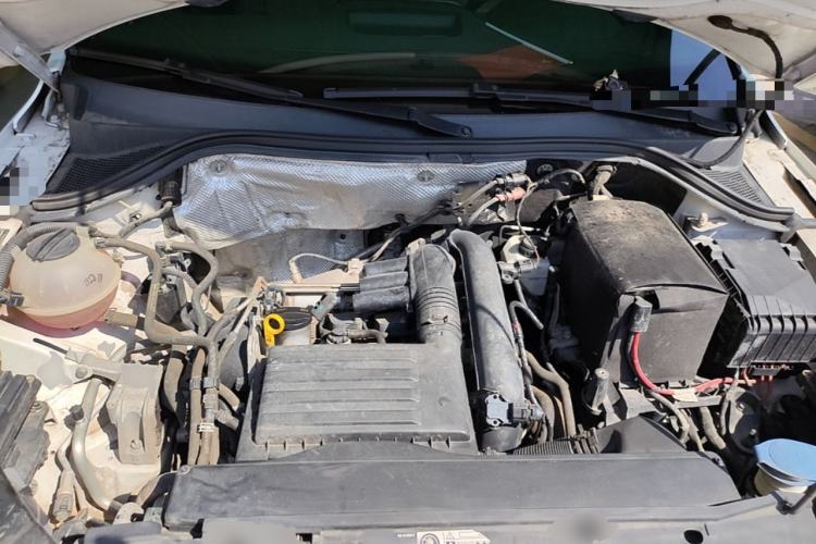 Used Volkswagen Tiguan 2016 280TSI Automatic Two-Wheel Drive Silk Road Comfort Edition Engine Bay