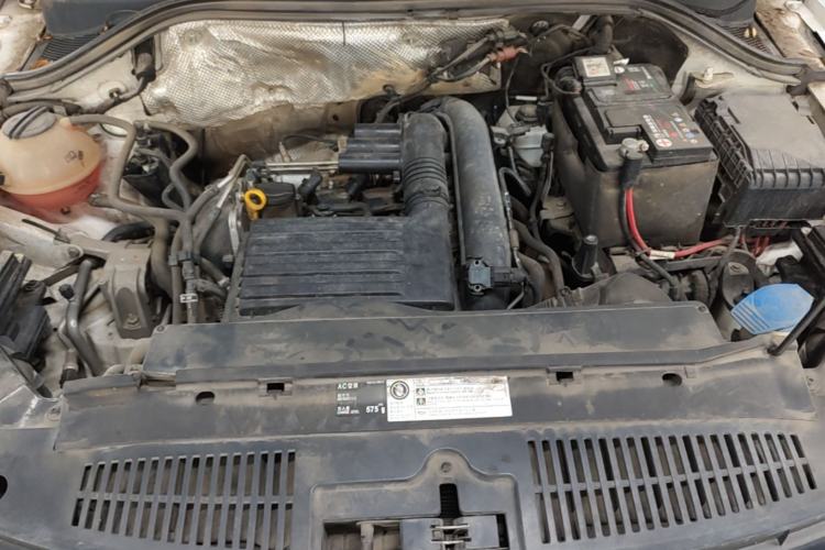 Used Volkswagen Tiguan 2016 280TSI Automatic Two-Wheel Drive Silk Road Comfort Edition Engine Bay