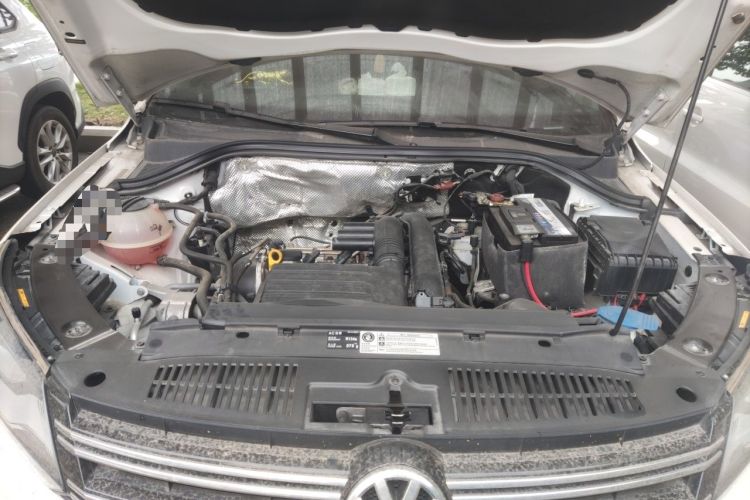 Used Volkswagen Tiguan 2016 280TSI Automatic Two-Wheel-Drive Silk Road Style Edition Engine Bay