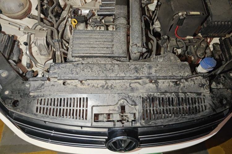 Used Volkswagen Tiguan 2016 280TSI Automatic Two-Wheel-Drive Silk Road Style Edition Engine Bay