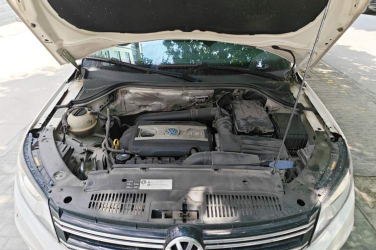 Used Volkswagen Tiguan 2016 300TSI Automatic Two-Wheel Drive Comfort Edition Engine Bay