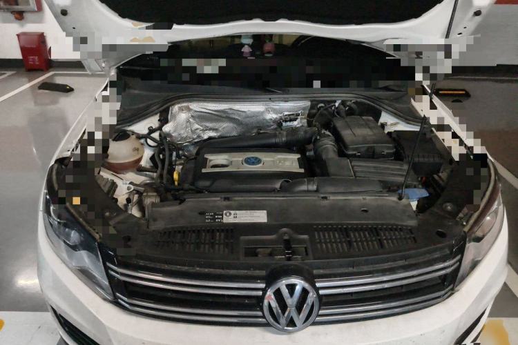 Used Volkswagen Tiguan 2016 300TSI Automatic Two-Wheel Drive Luxury Edition Engine Bay