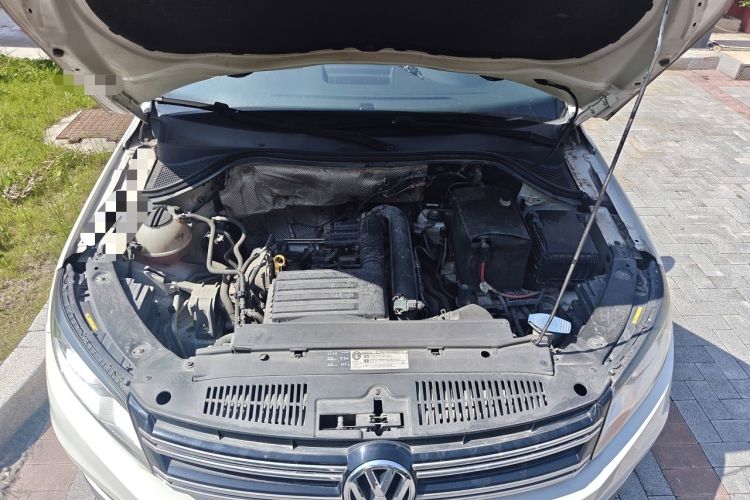 Used Volkswagen Tiguan 2016 280TSI Automatic Two-Wheel Drive Silk Road Comfort Edition Engine Bay