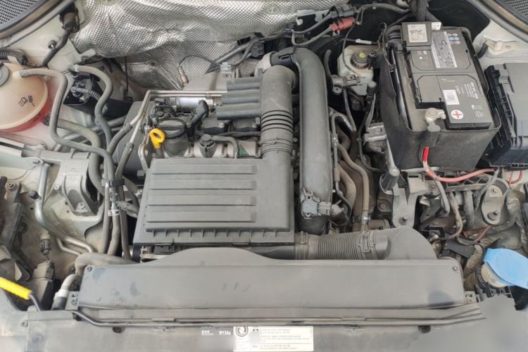 Used Volkswagen Tiguan 2016 280TSI Automatic Two-Wheel-Drive Silk Road Style Edition Engine Bay