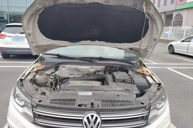 Used Volkswagen Tiguan 2016 300TSI Automatic Two-Wheel Drive Comfort Edition Engine Bay