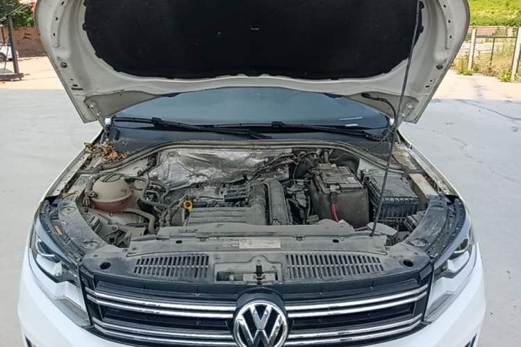 Used Volkswagen Tiguan 2016 280TSI Automatic Two-Wheel Drive Silk Road Comfort Edition Engine Bay