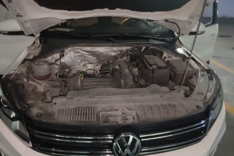 Used Volkswagen Tiguan 2016 280TSI Automatic Two-Wheel Drive Silk Road Comfort Edition Engine Bay