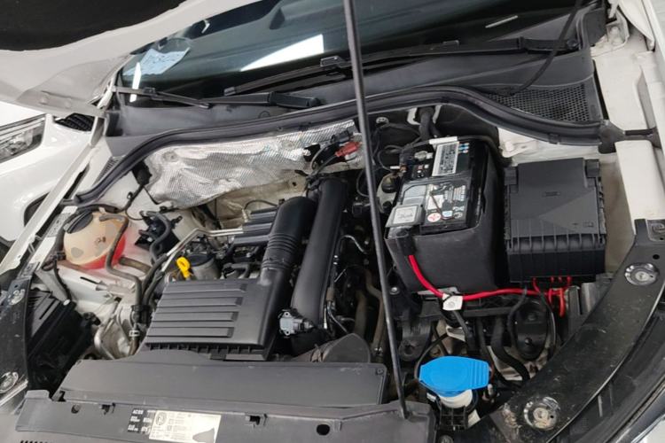 Used Volkswagen Tiguan 2016 280TSI Automatic Two-Wheel-Drive Silk Road Style Edition Engine Bay