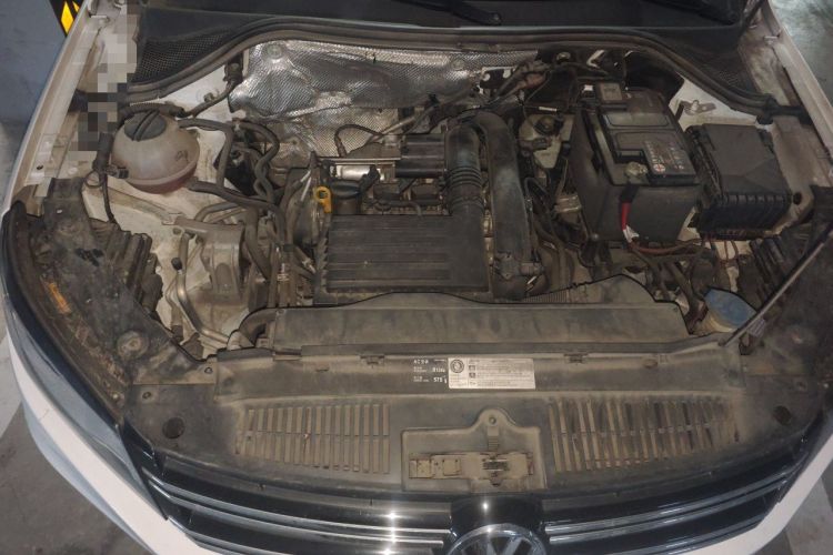 Used Volkswagen Tiguan 2016 280TSI Automatic Two-Wheel-Drive Silk Road Style Edition Engine Bay