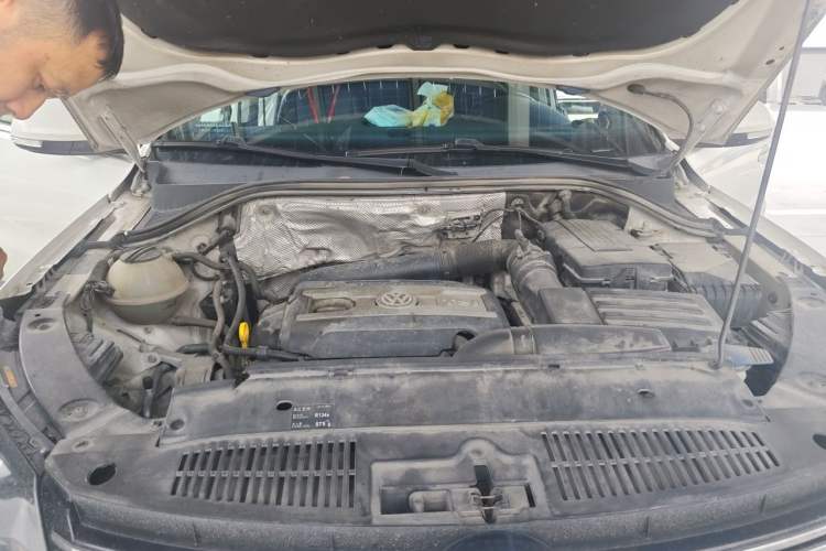 Used Volkswagen Tiguan 2016 300TSI Automatic Two-Wheel Drive Trend Edition Engine Bay