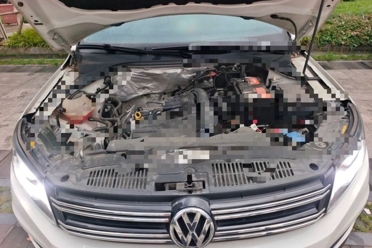 Used Volkswagen Tiguan 2016 280TSI Automatic Two-Wheel-Drive Silk Road Style Edition Engine Bay