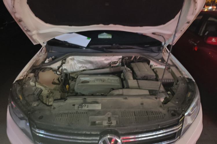 Used Volkswagen Tiguan 2016 300TSI Automatic Two-Wheel Drive Comfort Edition Engine Bay