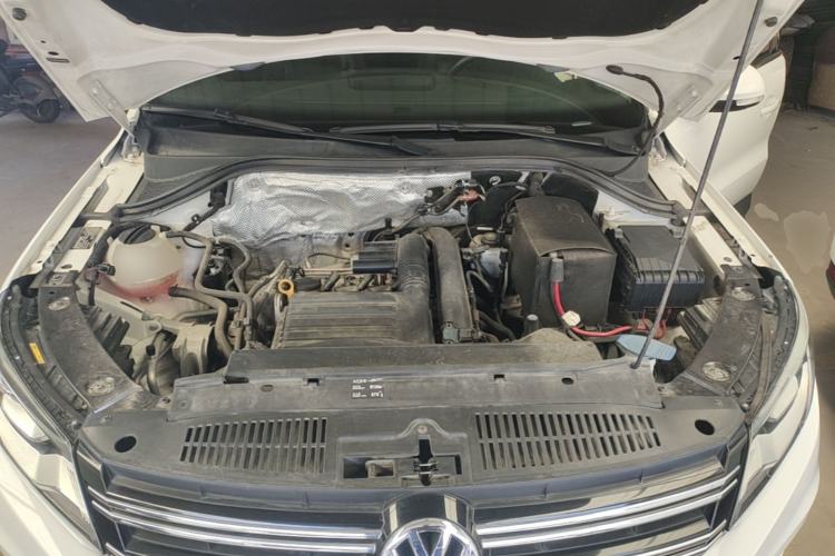 Used Volkswagen Tiguan 2016 280TSI Automatic Two-Wheel Drive Silk Road Comfort Edition Engine Bay