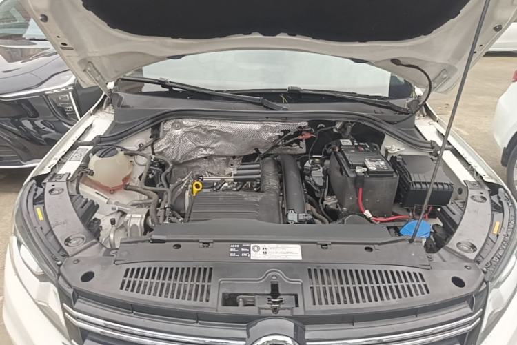 Used Volkswagen Tiguan 2016 280TSI Automatic Two-Wheel-Drive Silk Road Style Edition Engine Bay