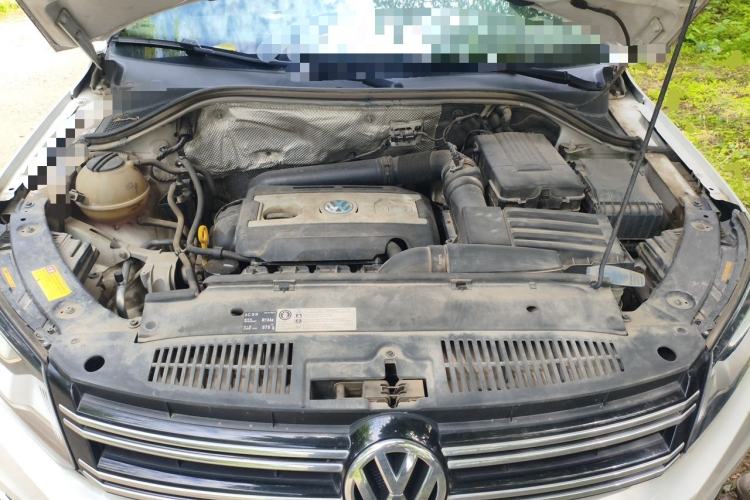 Used Volkswagen Tiguan 2016 300TSI Automatic All-Wheel Drive Fashion Vision Edition Engine Bay