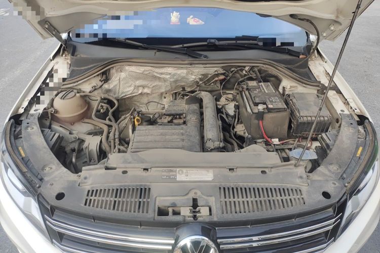 Used Volkswagen Tiguan 2016 280TSI Automatic Two-Wheel-Drive Silk Road Style Edition Engine Bay