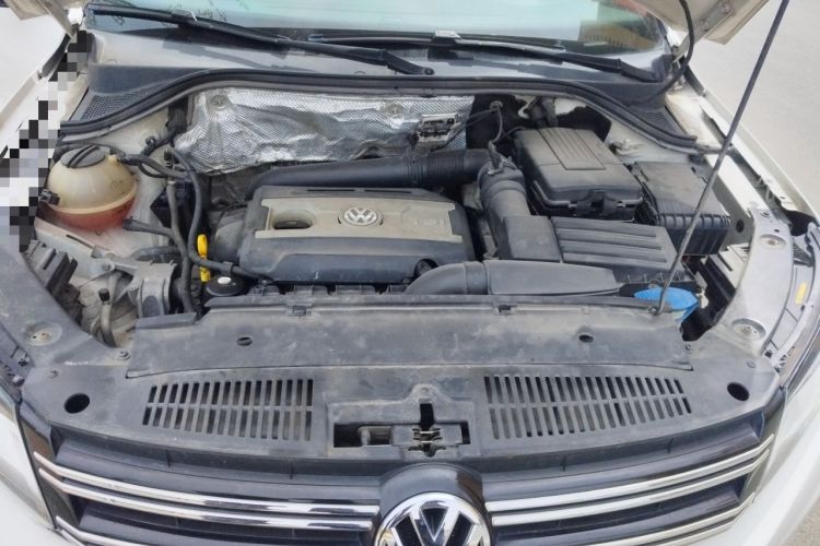Used Volkswagen Tiguan 2016 300TSI Automatic Two-Wheel Drive Luxury Edition Engine Bay