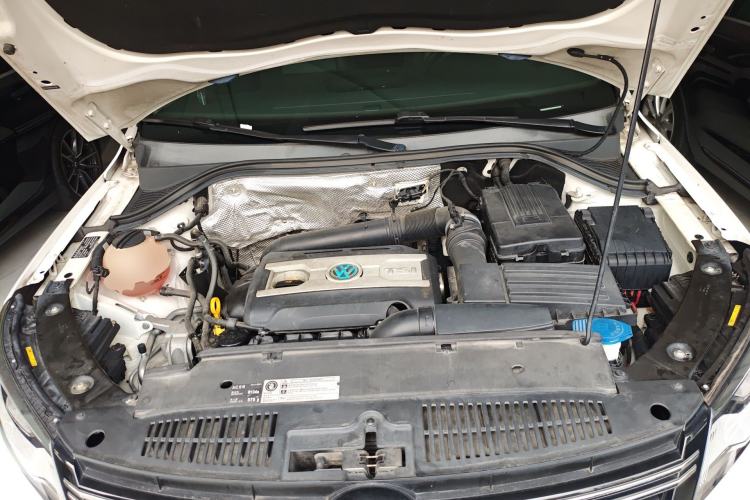 Used Volkswagen Tiguan 2016 300TSI Automatic Two-Wheel Drive Trend Edition Engine Bay
