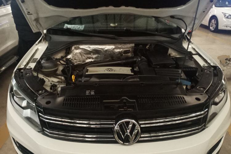 Used Volkswagen Tiguan 2016 300TSI Automatic Two-Wheel Drive Comfort Edition Engine Bay
