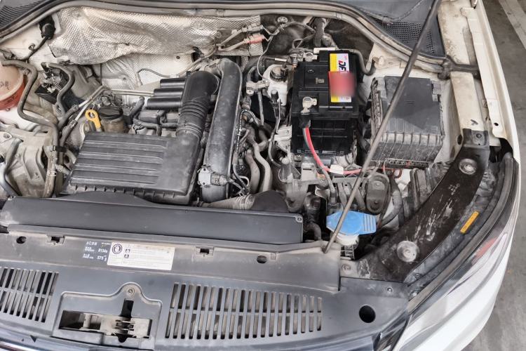 Used Volkswagen Tiguan 2016 280TSI Automatic Two-Wheel-Drive Silk Road Style Edition Engine Bay Left