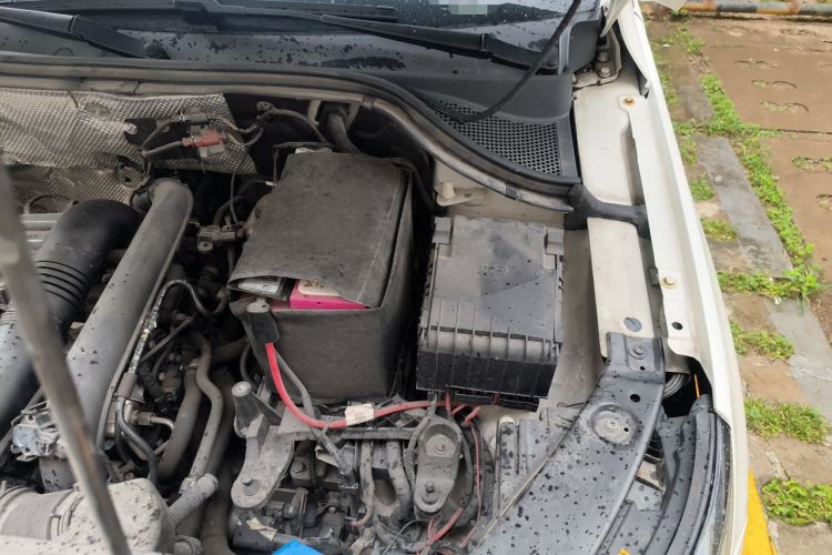 Used Volkswagen Tiguan 2016 280TSI Automatic Two-Wheel-Drive Silk Road Style Edition Engine Bay Left