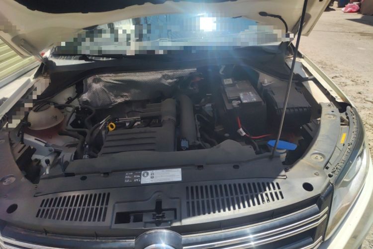 Used Volkswagen Tiguan 2016 280TSI Automatic Two-Wheel-Drive Silk Road Style Edition Engine Bay Left