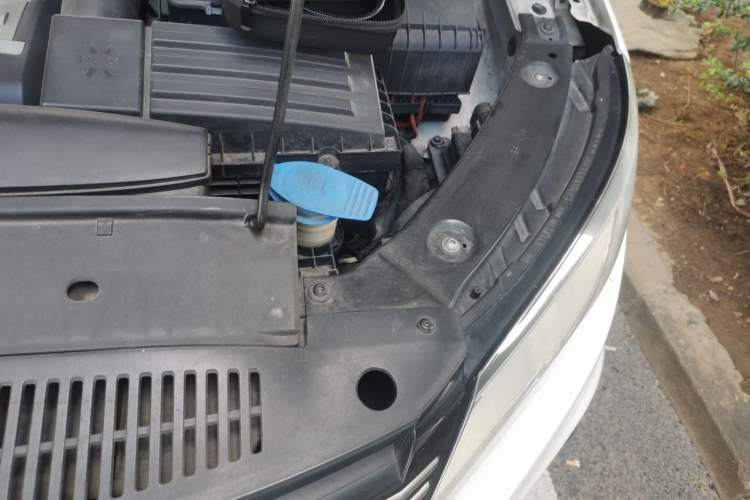 Used Volkswagen Tiguan 2016 2.0 TSI Four-Wheel Drive Standard Version Engine Bay Left