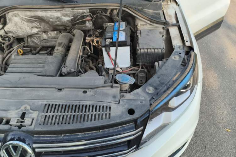 Used Volkswagen Tiguan 2016 280TSI Automatic Two-Wheel-Drive Silk Road Style Edition Engine Bay Left
